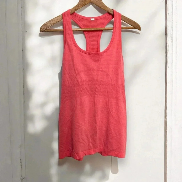 Lululemon Swiftly Tech Racerback 8 - Picture 2 of 6